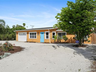 8479 PINEWOOD ROAD