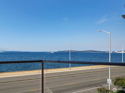 1550 Alki Avenue SW #300