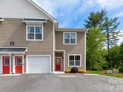 138 Foxden Dr #102