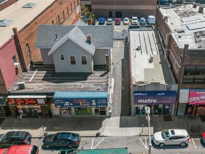 285 Monroe St