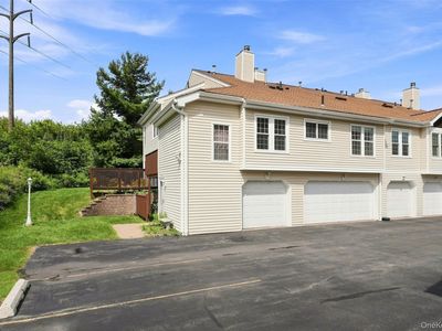2124 Whispering Hills