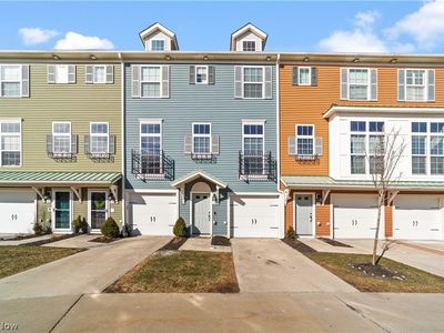 Property at 36 Grandview Dr, Rocky River, OH