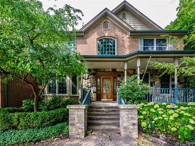 1528 Lawndale Dr