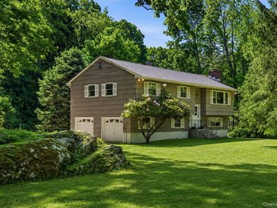 17 Yerkes Road