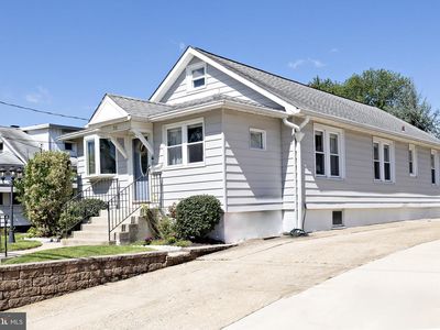 Property at 35 E Kraft Ave, Oaklyn, NJ