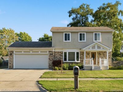 411 Sandpiper Ln