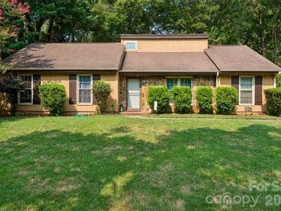 4737 Autumn Leaf Ln