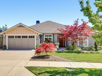 4002 Crystal Springs Dr