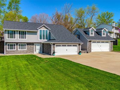 6810 Coburn Ln
