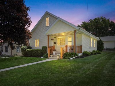 721 W Larabee STREET