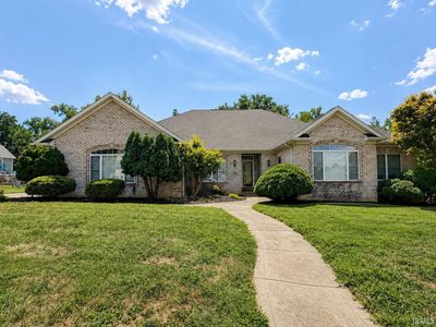 1504 Regents Park Rd