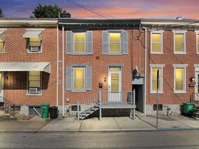 151 S East St