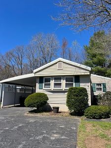 9 Christian Ave
