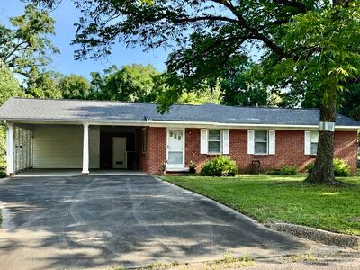 Property at 201 Saint Charles St, Andalusia, AL