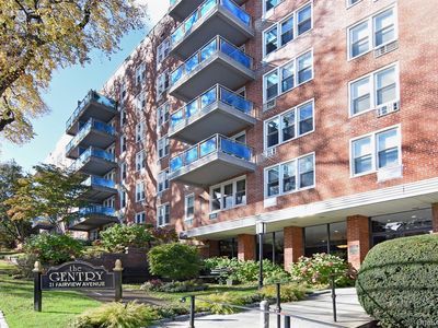 21 Fairview Avenue #717