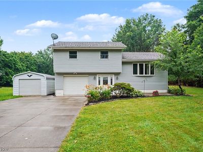 Property at 2704 Lyman Dr, Clinton, OH