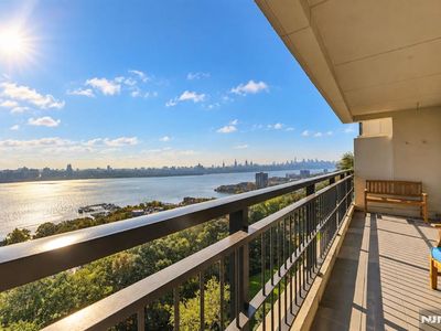 4 Horizon Road #1027