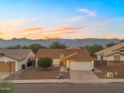 10209 E Foxmoor Dr