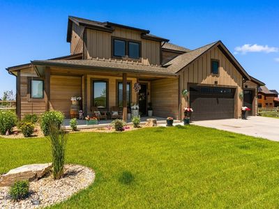 856 White Horse Loop