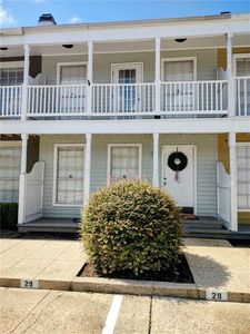 2210 Christian St APT 29