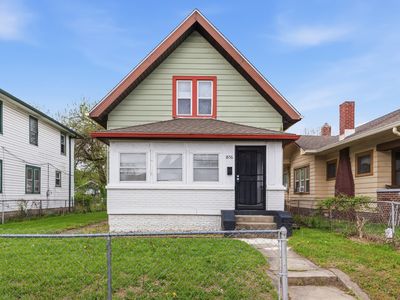 1856 N Dexter St