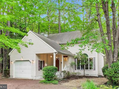 5 Little John Ct