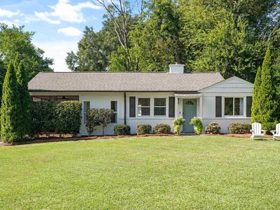 1001 Kingsbury Ave