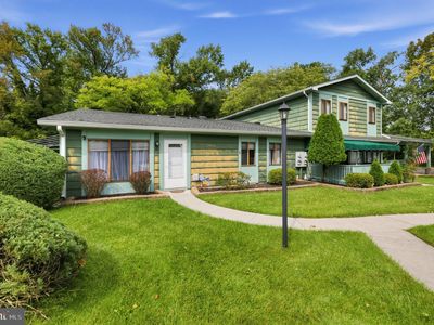89 Woodway Dr