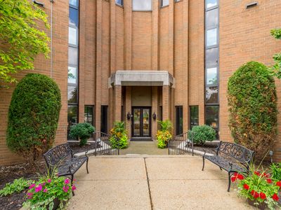 900 Washington Rd APT 103