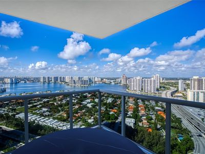 19111 Collins Ave APT 3307