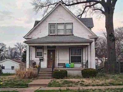5415 Devonshire Ave