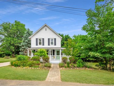 6 Oxford Avenue