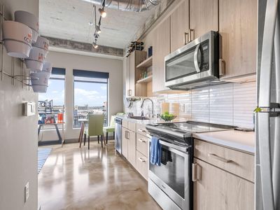 728 N 3rd St #804