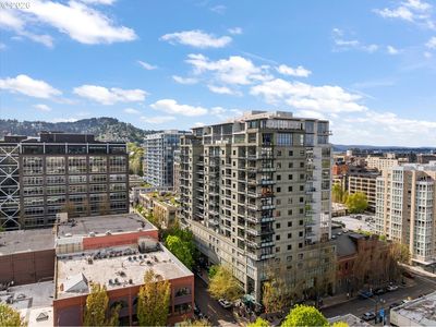 1025 NW Couch St Unit 511