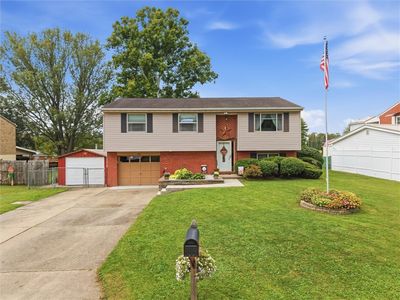 163 Van Dr