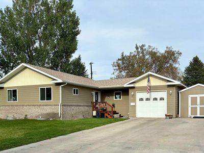 819 Rose Marie Dr
