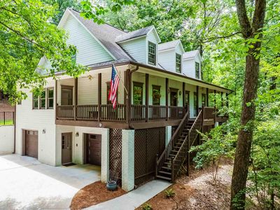 2324 Altadena Crest Dr