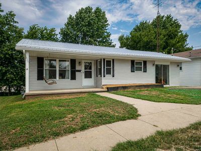 Property at 1410 E Poplar St, Petersburg, IN