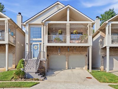 3405 Overbrook Fountain