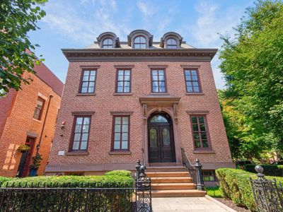 591 Jersey Ave #7