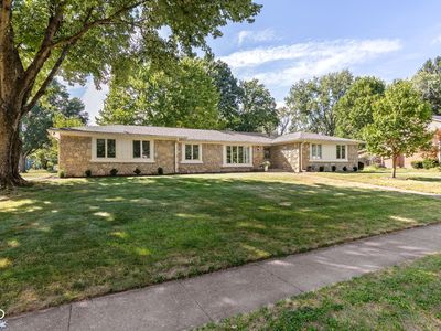 10606 Lakeshore Dr E