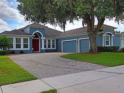 2100 Misty Glen Dr
