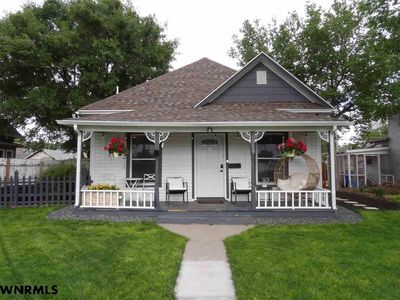 1709 2nd Ave