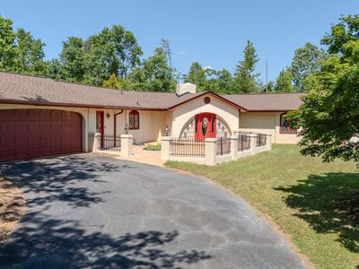 124 Timberlake Cir