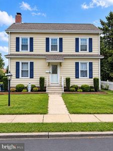 272 Main St