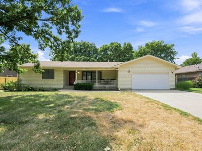 2905 Bluestem Ct