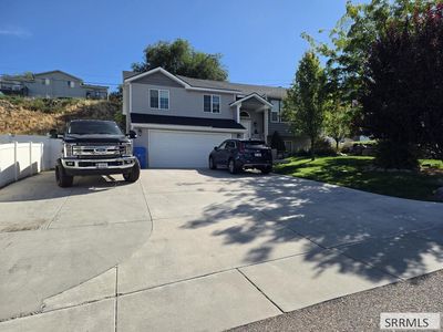 1222 Wall St