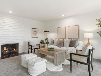 81 Del Mesa Carmel