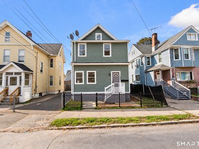 1065 Kossuth Street