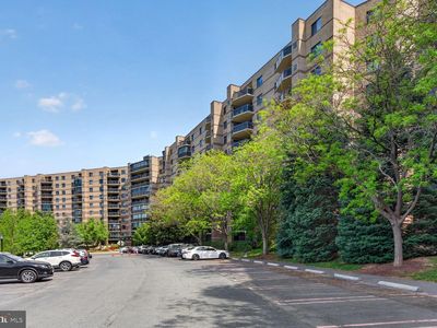 8340 Greensboro Dr APT 425